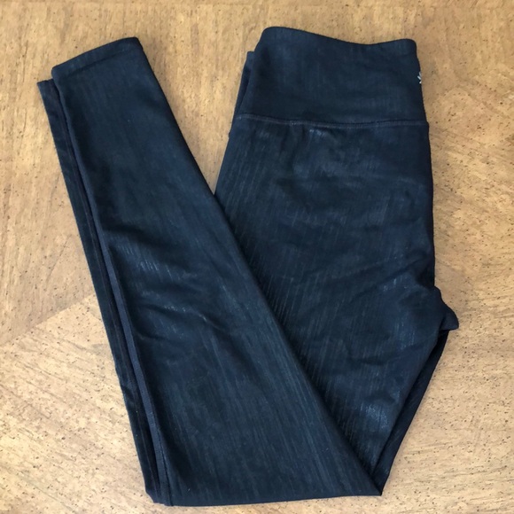Athleta Pants - Athleta black metallic leggings
